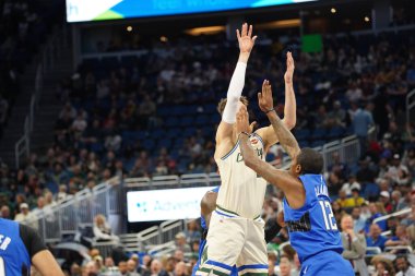 Orlando Magic, 8 Şubat 2020 tarihinde Orlando Florida 'daki Amway' de Milwaukee Bucks 'a ev sahipliği yaptı. Fotoğraf: Marty Jean-Louis
