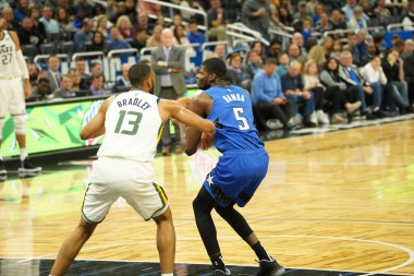Orlando Magic, Utah Jazz 'a karşı 4 Ocak 2020 tarihinde Amway Center, Orlando' da çaldı.