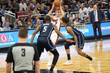Orlando Magic 1 Şubat 2020 tarihinde Orlando Florida 'daki Amway Center' da Miami Heat 'e ev sahipliği yaptı. Fotoğraf: Marty Jean-Louis