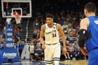 Orlando Magic, 8 Şubat 2020 tarihinde Orlando Florida 'daki Amway' de Milwaukee Bucks 'a ev sahipliği yaptı. Fotoğraf: Marty Jean-Louis