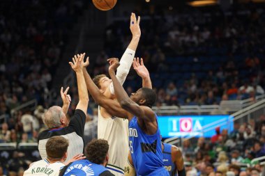 Orlando Magic, 8 Şubat 2020 tarihinde Orlando Florida 'daki Amway' de Milwaukee Bucks 'a ev sahipliği yaptı. Fotoğraf: Marty Jean-Louis