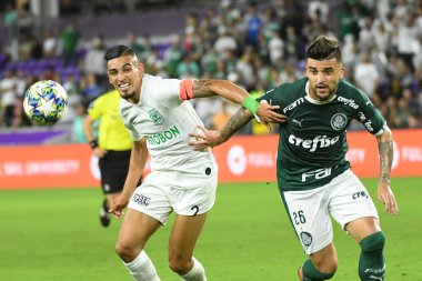 SE Palmeiras Player Zamblauskas Victor Luis ve Atleatico oyuncusu Munos (2) top için mücadele ediyorlar. 15 Ocak 2020 Çarşamba günü Orlando Florida 'daki Exploria Stadyumu' nda. Fotoğraf: Marty Jean-Louis