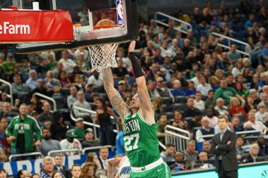 Boston Celtics oyuncusu Daniel Theis # 27, 24 Ocak 2020 tarihinde Orlando, Florida 'da Amway Center' da smaç basıyor. Fotoğraf: Marty Jean-Louis