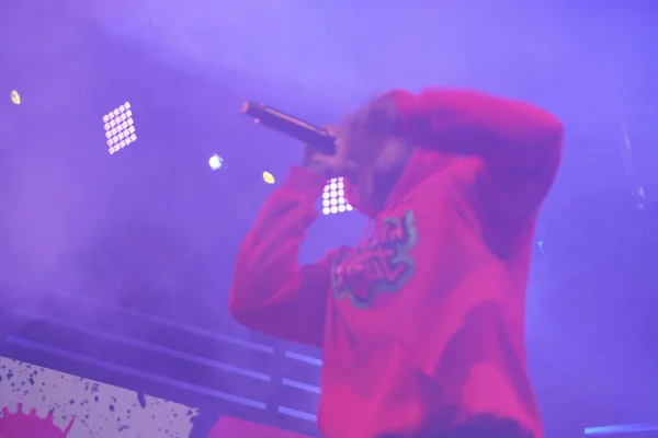 ⬇ Скачать Картинки Concert Rap, Стоковые Фото Concert Rap В.
