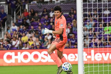 Orlando City SC kalecisi Brian Rowe # 23 18 Şubat 2020 'de oynanan Friendly Maçı' nda Exploria Stadyumu 'ndaki topa zamanında yetişemedi. Fotoğraf: Marty Jean-Louis Exploria Stadyumu 'nda 18 Şubat 2020 tarihinde oynanan Dostça Maç.  