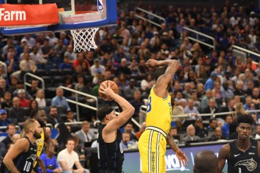 Orlando Magic, 28 Şubat 2019 'da Orlando Florida' daki Amway Center 'da Golden State Warriors' a ev sahipliği yaptı. Fotoğraf: Marty Jean-Louis