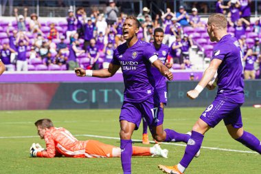 Nani (ortada) 19 Mayıs 2019 tarihinde Orlando City Stadyumu 'nda Penalty Kick' ten gol attıktan sonra kutlama yapıyor. Fotoğraf: Marty Jean-Louis