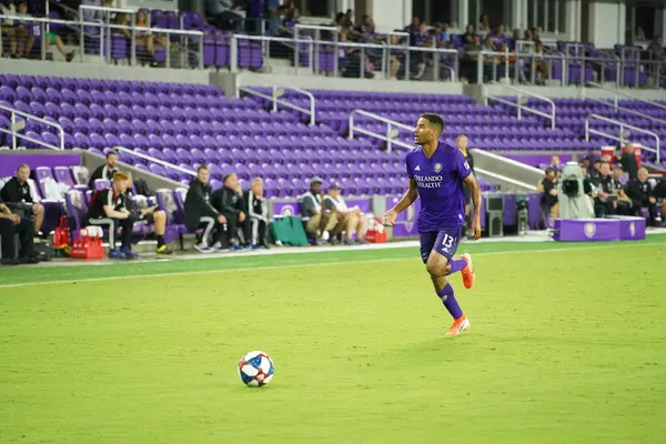 Orlando City Φιλοξενεί Την Επανάσταση Της Νέας Αγγλίας Κατά Διάρκεια — Φωτογραφία Αρχείου