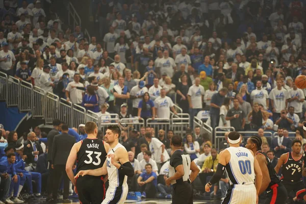 Orlando Magic Hosts Toronto Rapters Время Первого Раунда Плей Офф — стоковое фото