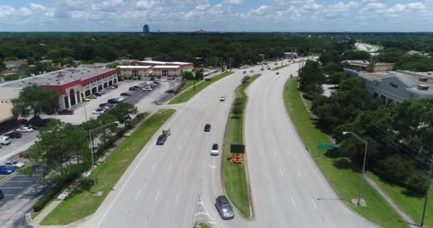 高速道路での車の交通の空撮 — ストック動画