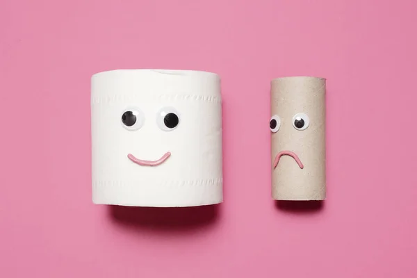 Feliz Sonriente Rollo Completo Papel Higiénico Junto Triste Frunciendo Ceño —  Fotos de Stock