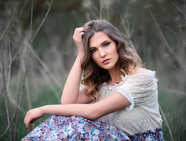 Retrato Uma Menina Bonita Estilo Rústico — Fotografia de Stock