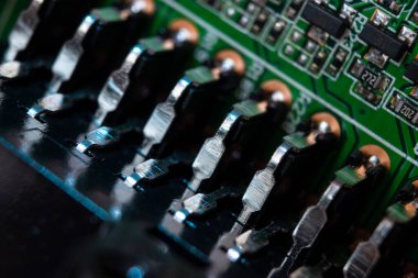 Dijital set-top kutusunun elektronik panosunun üç boyutlu görüntüsü, anakart