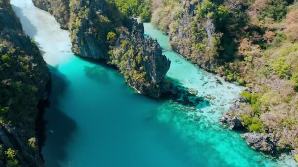 Zümrüt Keskin Kayalıklar Mercan Resiflerinin Havadan Görünüşü Benzersiz Bir Turistik — Stok video