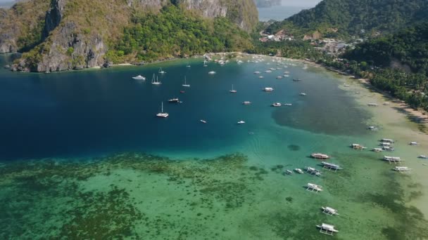 Drone Felvételek Trópusi Corong Strand Nido Palawan Fülöp Szigetek Nyugodt — Stock videók