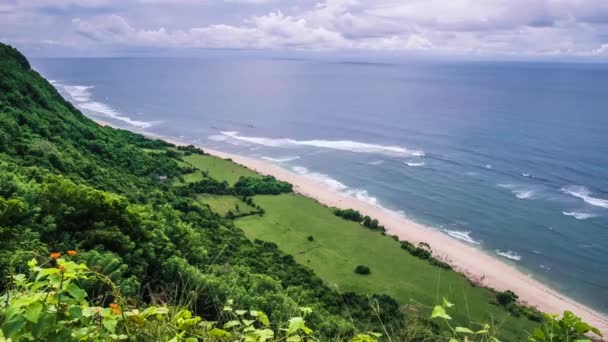 Timelapse Onde Rotolanti Alla Spiaggia Sabbia — Video Stock