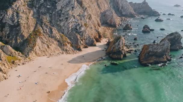Εναέρια Drone Πλάνα Από Την Όμορφη Παραλία Praia Ursa Sintra — Αρχείο Βίντεο
