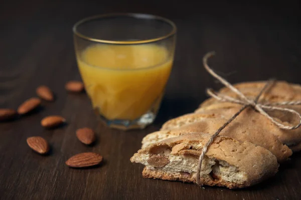 Homemade Italian Cookies Cantuccini Almond Seeds Glass Orange Juice — стокове фото