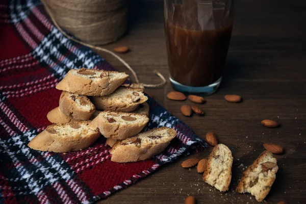 Homemade Italian Cookies Cantuccini Checkered Napkin Almond Seeds Glass Cocoa — стокове фото