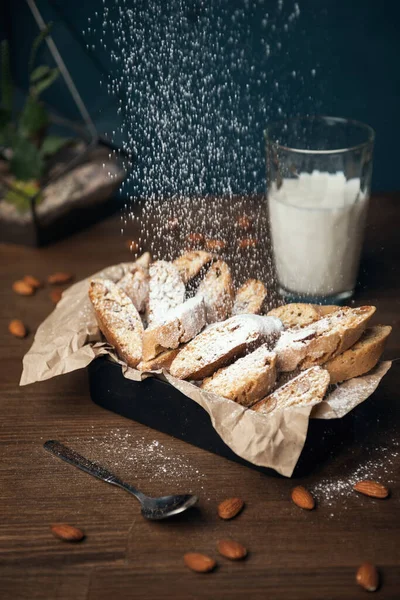Homemade Italian Cookies Cantuccini Almond Seeds Metal Box Brown Crumpled — стокове фото
