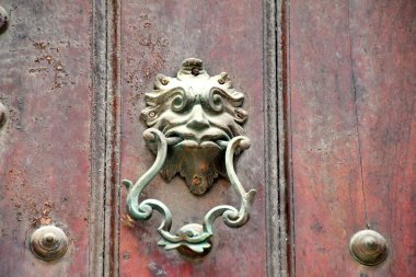 Havana 'nın eski kapılarında antik aldabalar