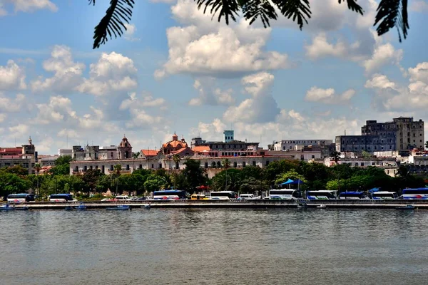 Havana, Küba 'nın kuruculuğunun 500. yıldönümünde.