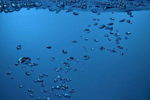 水の下のバブル背景 — ストック写真