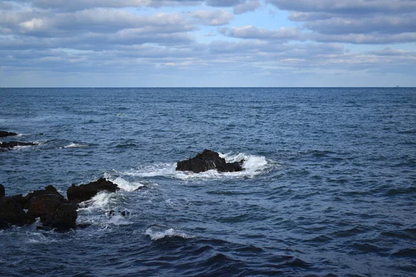 Rocky Beach View Blue Sky Back Ground — Stock Photo, Image