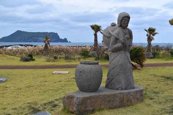 25 Ekim 2019 Güney Kore Jeju Adası AquaplanJeju heykeli