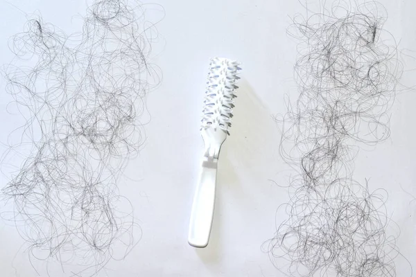 Saç dökülme sorunları çok fazla.