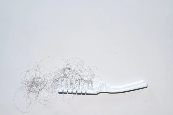 Saç dökülme sorunları çok fazla.