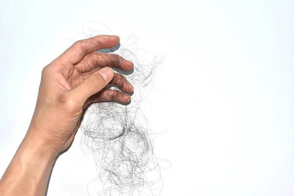 Saç dökülme sorunları çok fazla.