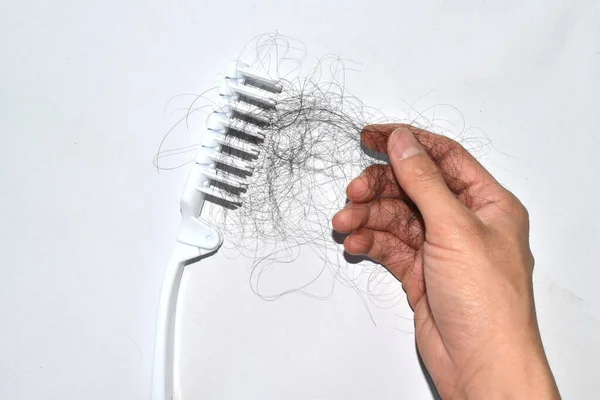 Saç dökülme sorunları çok fazla.