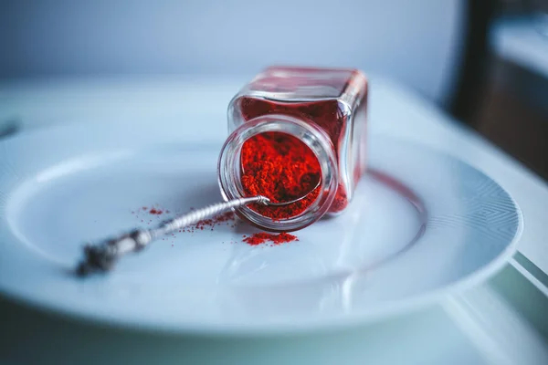 Specerijen Een Pot Rode Peper Een Glazen Pot — Stockfoto