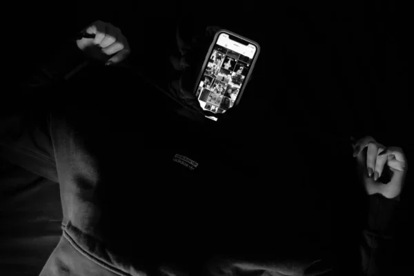 Sosyal, çevrimiçi, kilitlenmiş, çevrimiçi sohbet, siyah ve beyaz