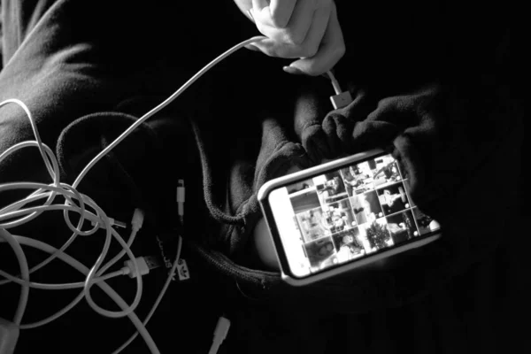 Sosyal, çevrimiçi, kilitlenmiş, çevrimiçi sohbet, siyah ve beyaz