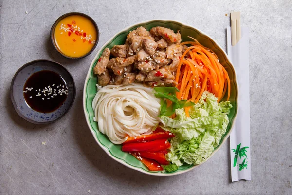 Buddha bowl van gemengde groente — Stockfoto