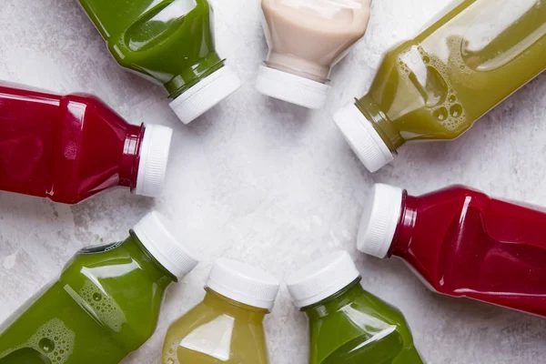 farklı meyve veya sebze suları