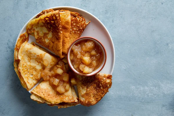 Pancakes with apple sauce (jam) — Stock Photo, Image
