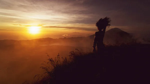 Young Woman Silhouette Sunset Background — Stock Photo, Image