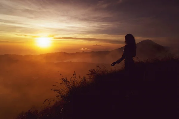 Young Woman Silhouette Sunset Background — Stock Photo, Image