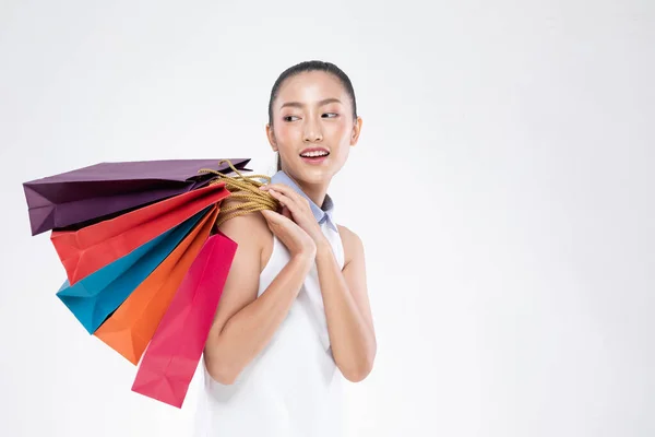 Hermosa Mujer Asiática Atractiva Sonrisa Celebración Bolsas Compras Sensación Felicidad — Foto de Stock