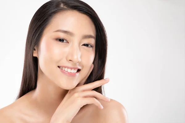 Mooie Aziatische Jonge Vrouw Aanraken Zachte Wang Glimlach Met Schone — Stockfoto