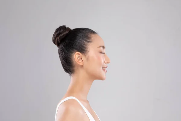 Seitenansicht Der Schöne Asiatische Frau Augen Schließen Lächeln Mit Sauberer — Stockfoto