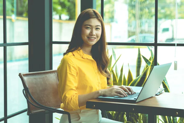 Beautiful Attractive Business Asian Woman Working Laptop Looking Monitor Smile — Stok Foto