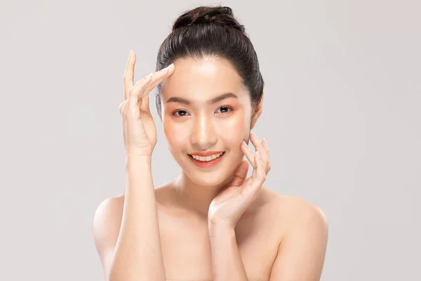 Gyönyörű Ázsiai Megható Puha Arc Mosoly Tiszta Friss Bőr Boldogság — Stock Fotó