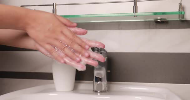 Covidを防ぐための適切な手洗い — ストック動画