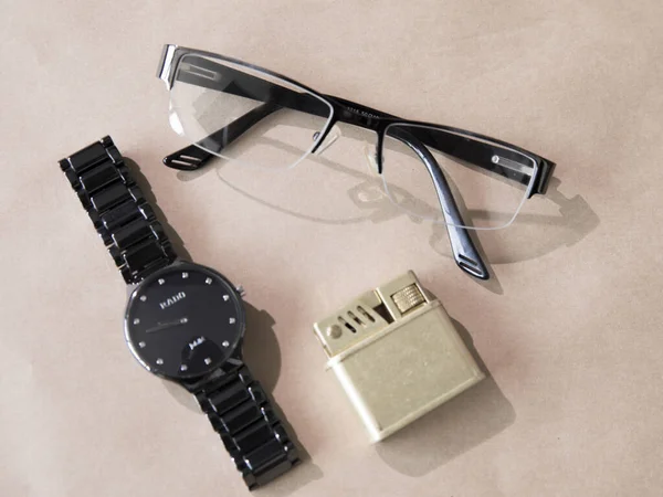 Reading Glasses Watch Lighter — Stock Photo, Image