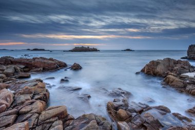 cobo bay gün batımında