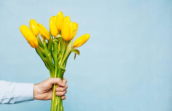 배경에는 꽃다발을 인사말 템플릿 여성의 발렌타인 어머니의 현수막 — 스톡 사진